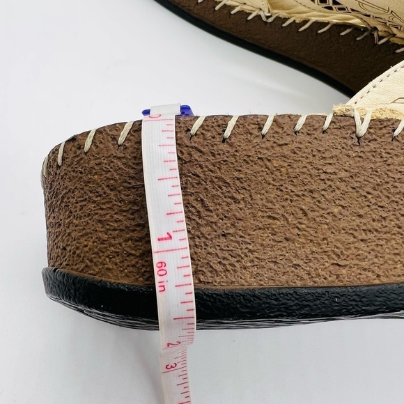 BONAVI WOMENS SLIP ON TAN LEATHER SANDALS SIZE 10 - Picture 11 of 11